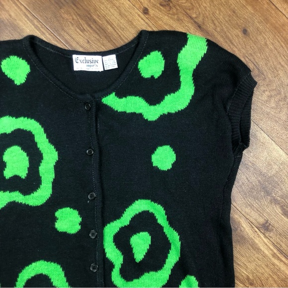 Exclusive Imports Black Green Funky Floral Button Front Knit Top - Picture 2 of 6